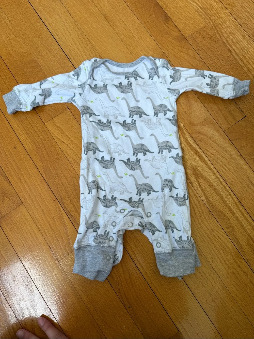 Set of 4 0-3 month pajamas, old navy/modern moments/simple joys